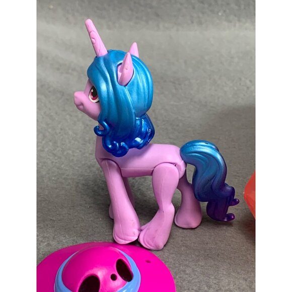 My Little Pony Lizzy Moonbow Unicorn Crystal Adventure Play Set - Picture 9 of 10
